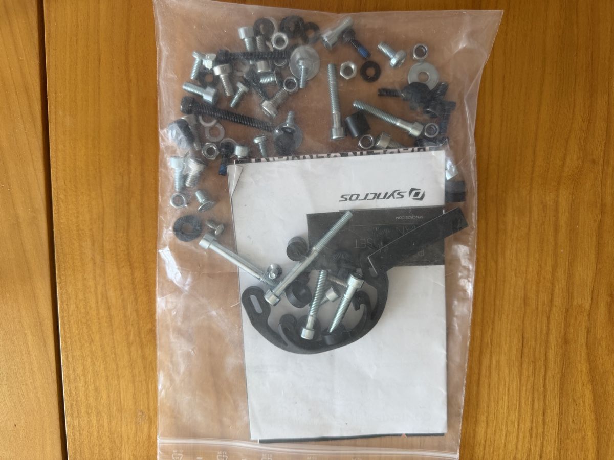 Pezzi di ricambio: Gepäckträger und universal Schutzbleche – Usato da Zürich venduto da PixelTreasure 4