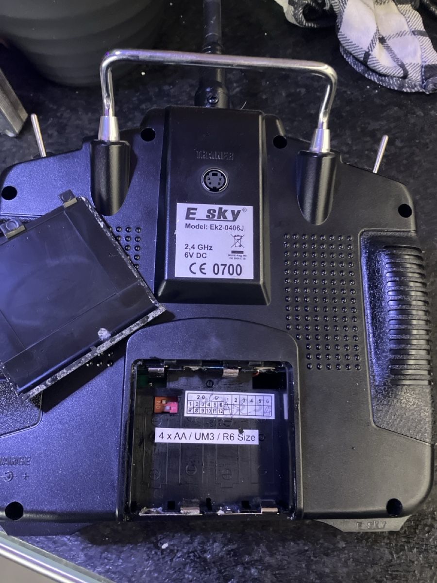 Telecomando: ESKY HOBBY Transmitter, 2.4 GHz – Usato da Altnau venduto da Bromende963 1