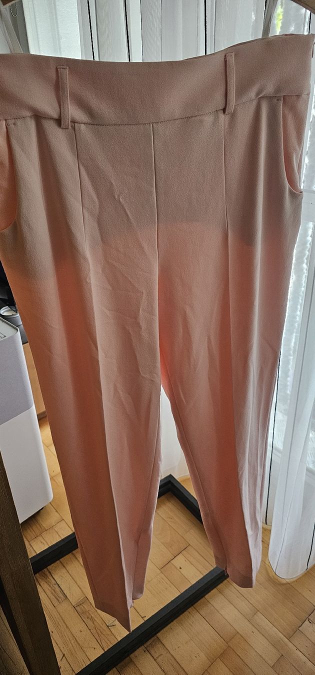 Madeleine Pantaloni: Madeleine Sommerhose, Grösse 40, hellrosa, neu – Nuovo (secondo la descrizione) da Riedikon venduto da Winter21.