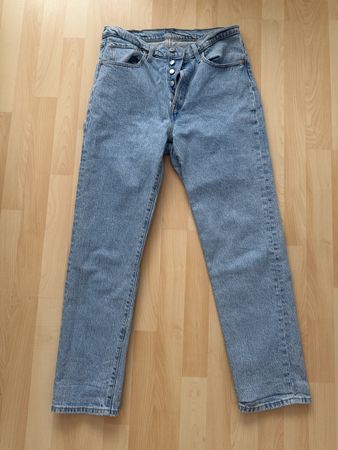 Ungetragene Levis Mom Jeans