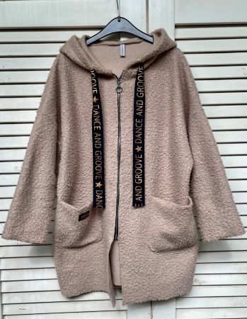 Super lässige, moderne Jacke im Lagenlook!