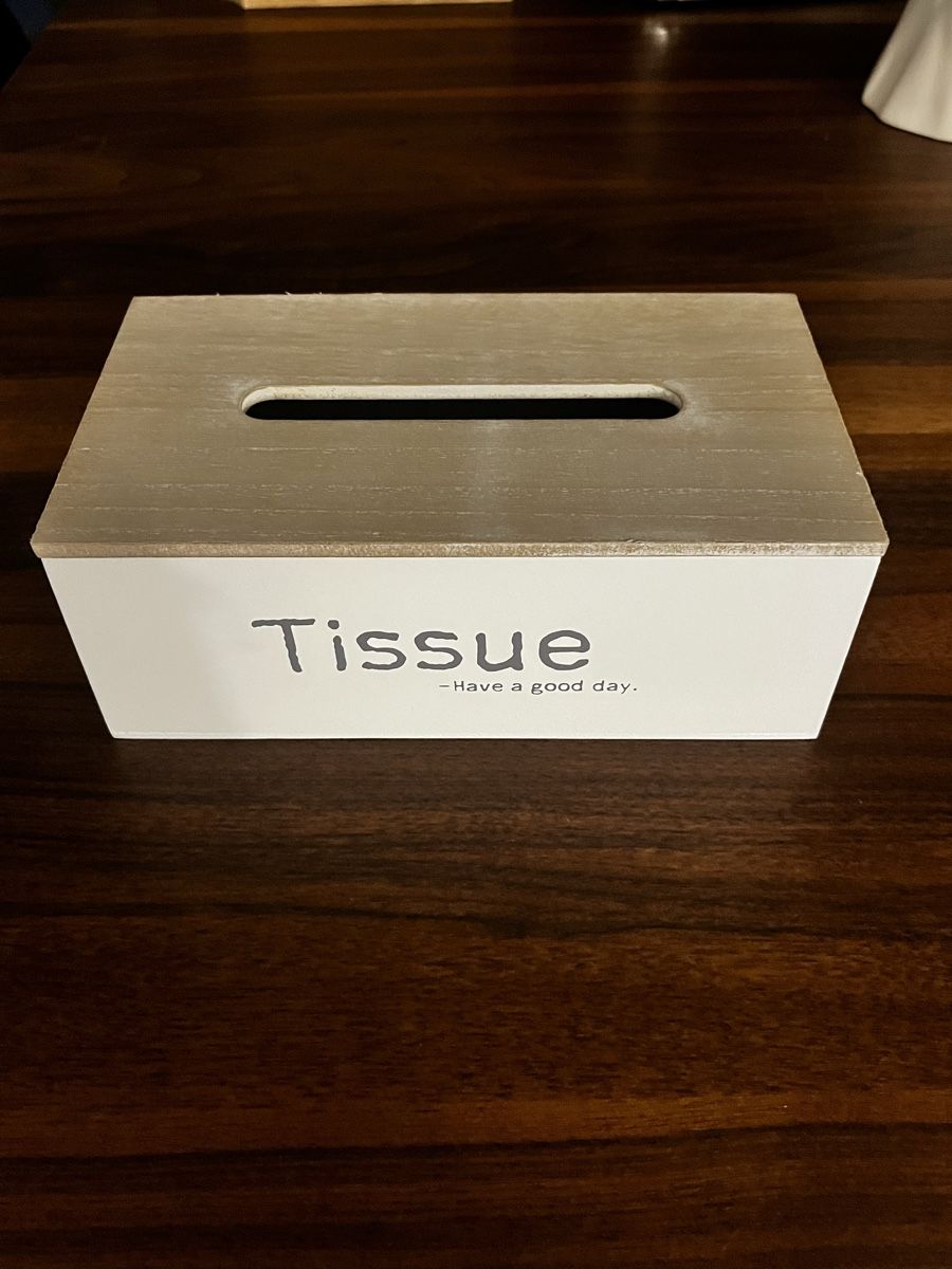 Caisses de transport: Taschentuchbox Holzoptik Weiss neu – D'occasion à Wald ZH par vivian__