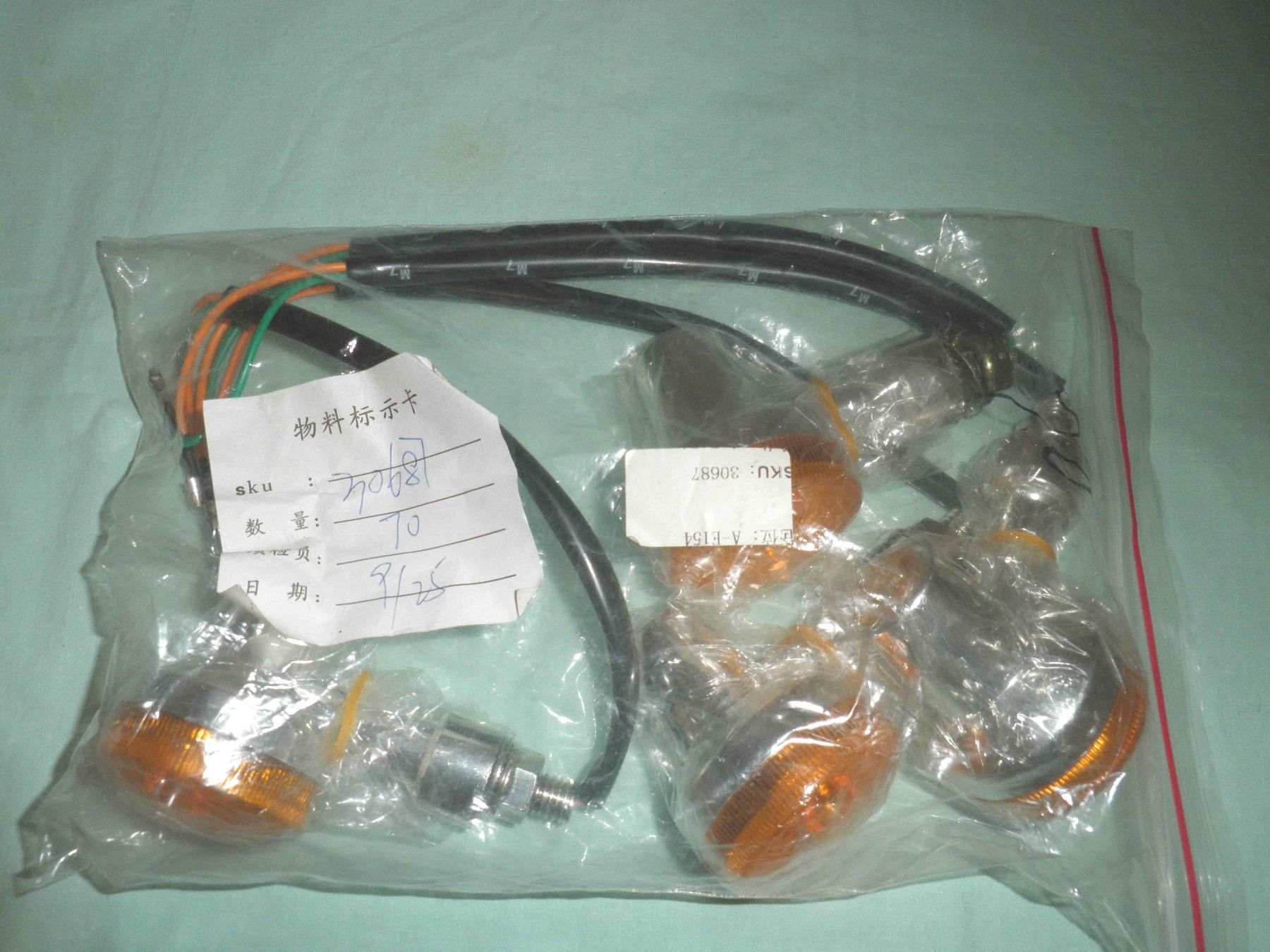 Tutti i ricambio per moto: 4 kleine Universalblinker. Fabrikneu. – Nuovo (secondo la descrizione) da Cadenazzo venduto da Mikeshop 3