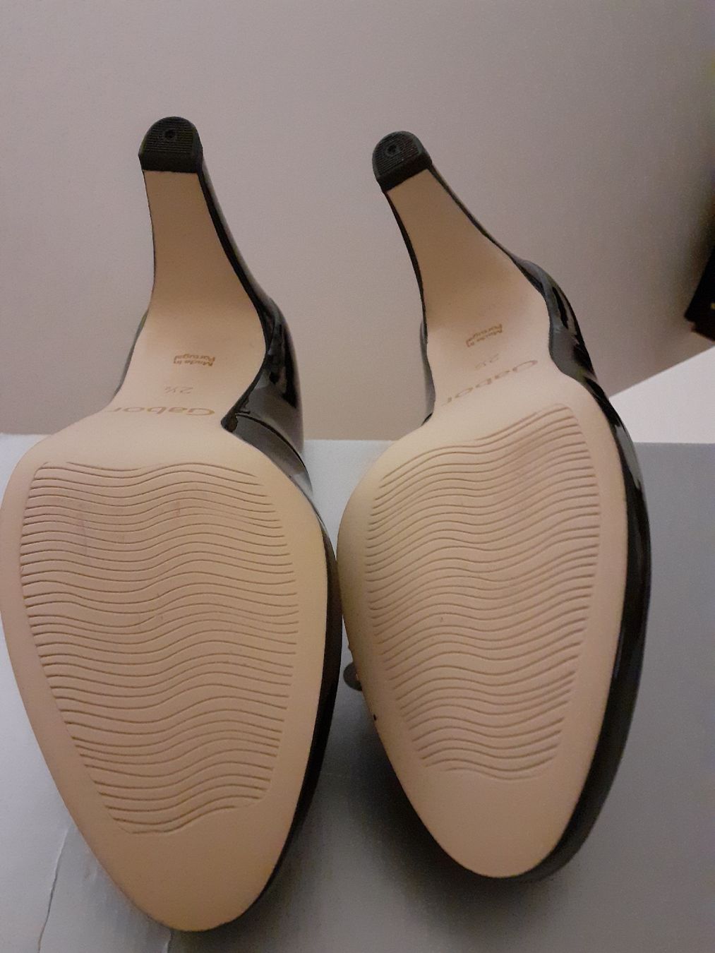 Gabor Scarpe da donna: Gabor Lack Pumps Schwarz Gr. 35  – Nuovo e nell'imballaggio originale da Zürich venduto da zurclich 3