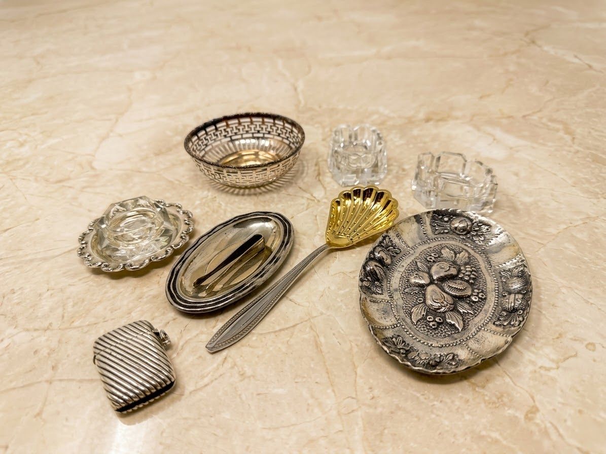 Kerzenständer: A bundle of antique silver plated items  – Gebraucht aus Forch von ays_5lbc