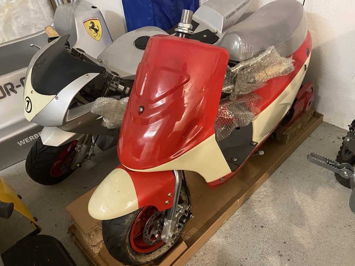 Mini Bike: Pocket Bike - Vespa – Nuovo e nell'imballaggio originale da Bern venduto da hotcars24