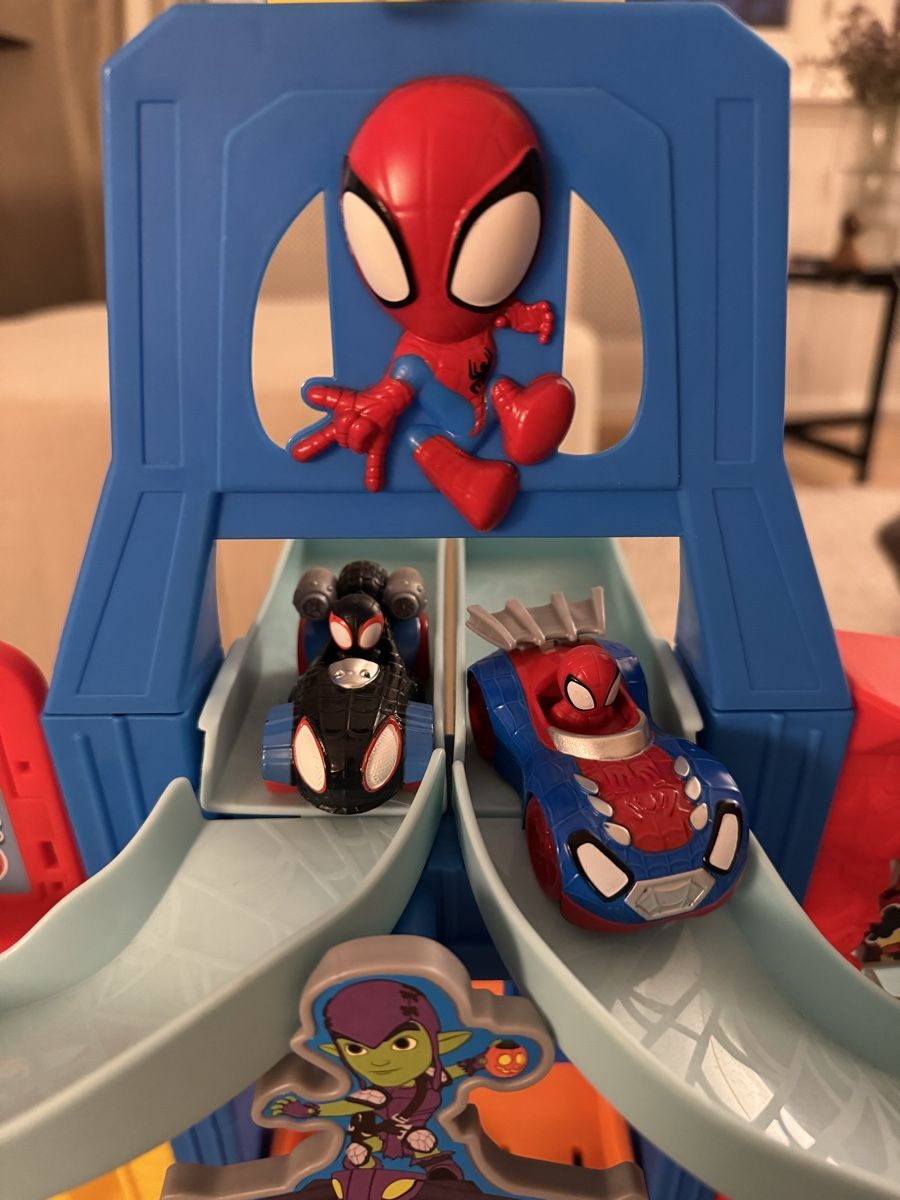 Marvel Spielzeuge: Marvel Spidey Amazing Friends Spielturm – Gebraucht aus Aarau von Marylou90 3