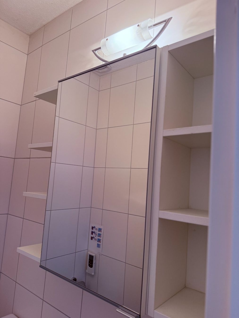 Armoires miroirs: Badezimmer Spiegelschrank – D'occasion à Köniz par Evafelchlin 2