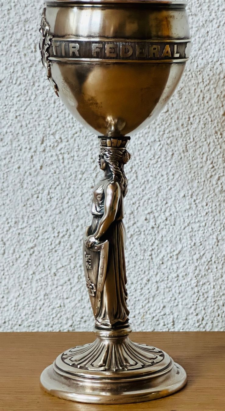 Altre raccolte & rarità: Silberkelch Eidg. Schützenfest Genf 1887 – Usato da Kandergrund venduto da honey-art_and_more 1