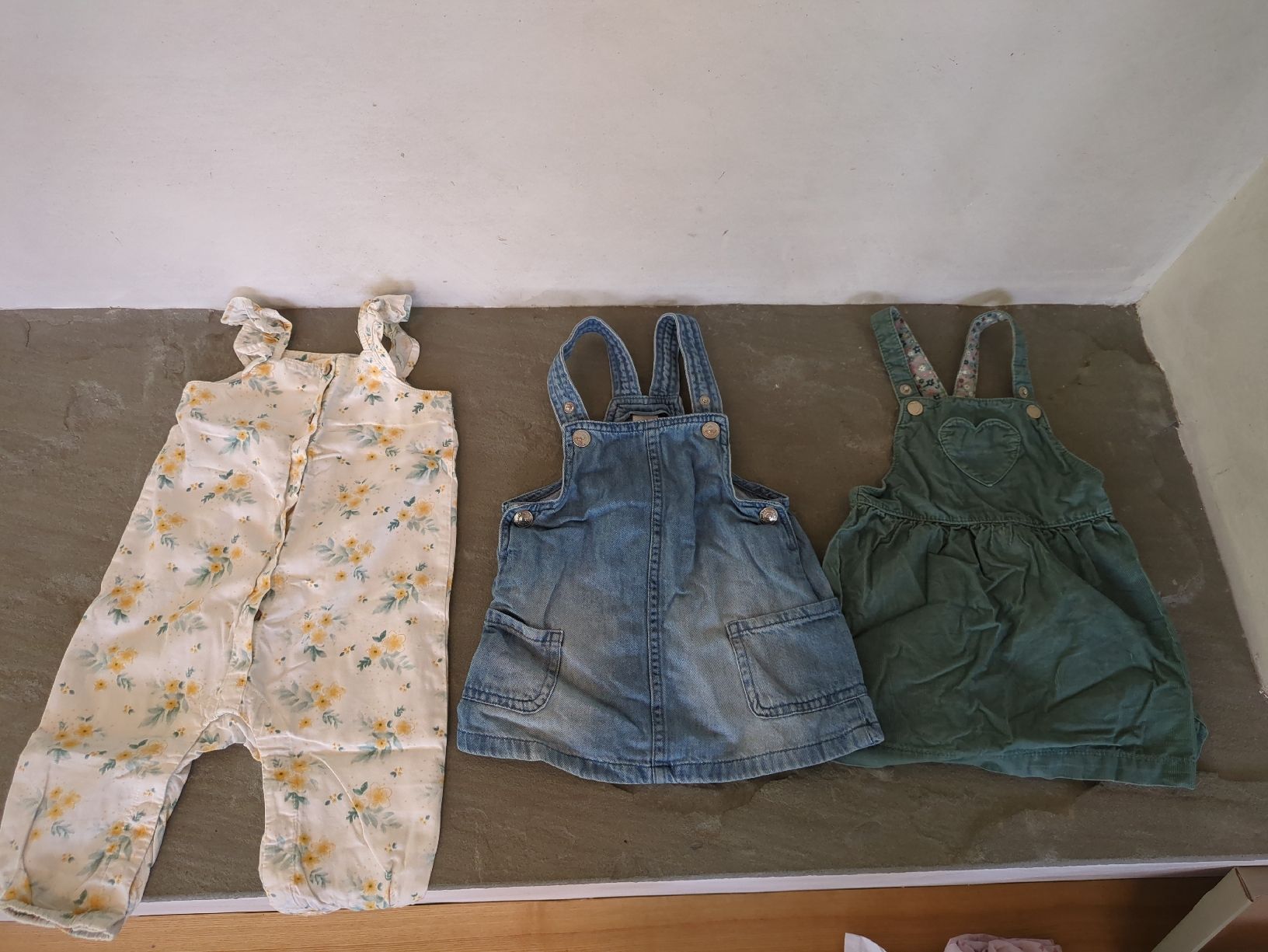 Lotti & Set di vestiti: grosses Kleiderpaket Gr. 74 – Usato da Oberhelfenschwil venduto da Tattar 3