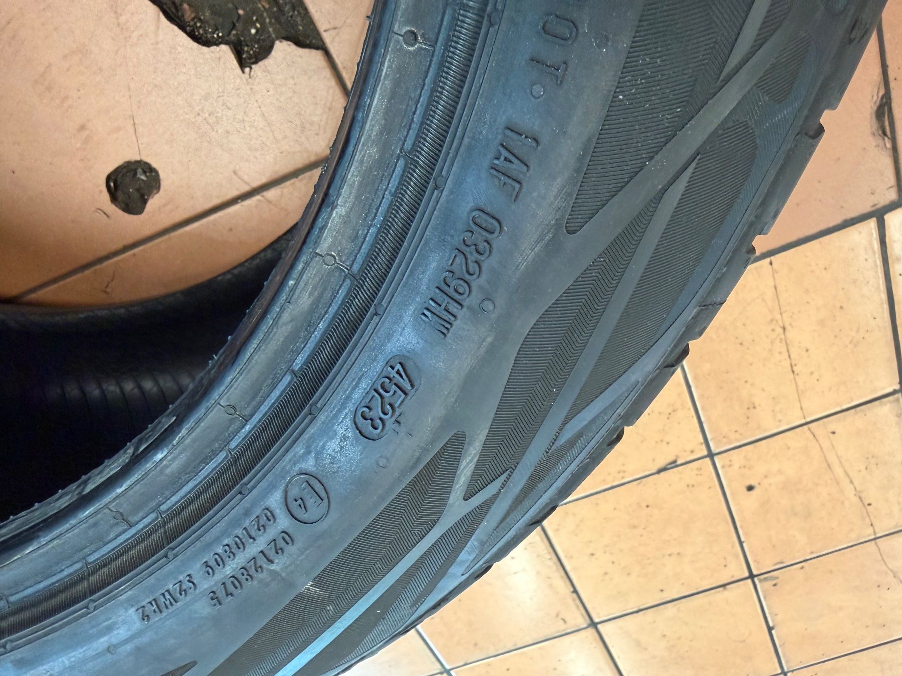 Altro in Scrittura & Disegno: Pneus Continental 255 / 285 r20 – Usato da Courrendlin venduto da shopwheels 7