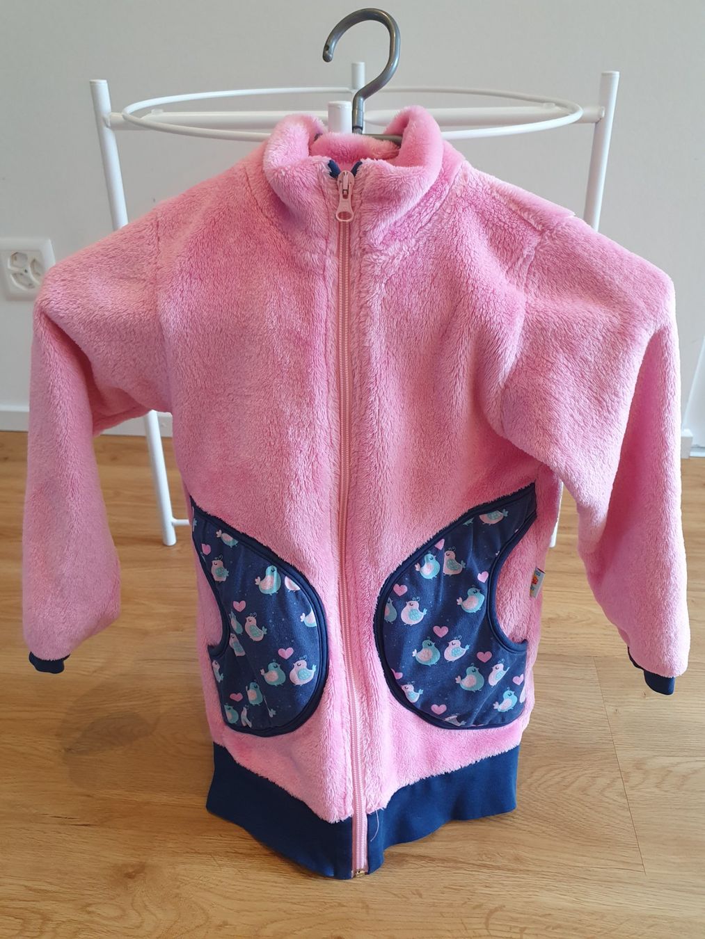 Giacche & Cappotti: Babauba Handmade Kuscheljacke Gr. 116, rosa – Usato da Heinrichswil venduto da frankie19860 2