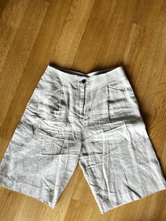 Massimo Dutti Shorts Leinen beige Grösse 36 Zustand gut