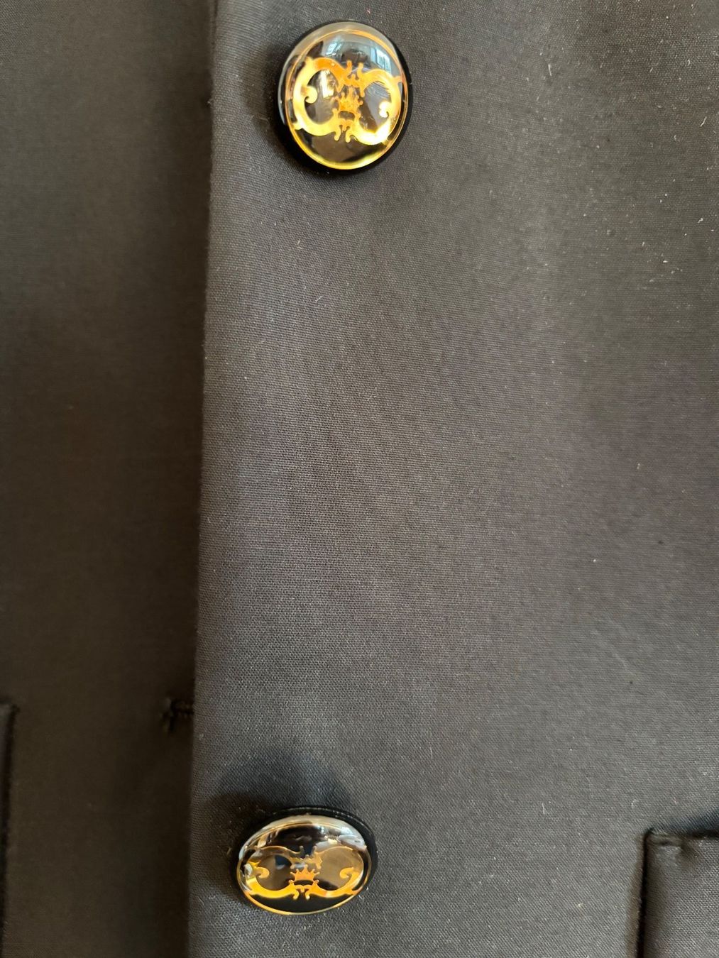 Roberto Cavalli Giacche: Schwarzer Blazer von Roberto Cavalli – Usato da Horgen venduto da uge_pd5p 1