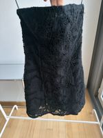Schwarzes Spitzenkleid von Reserved, Grösse XS Top!