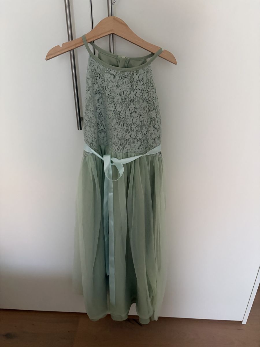 Robes et jupes: Kleid 140 – D'occasion à Zufikon par pau_dj5m