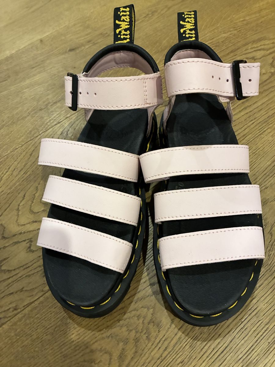 Damenschuhe: Dr Martens – Neu und originalverpackt aus Grub AR von Engel1986