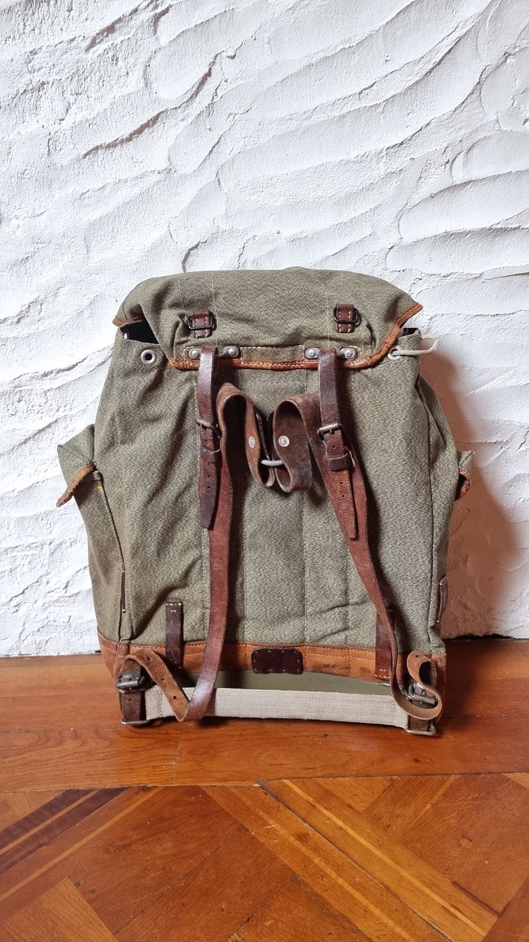 Zaini: Schweizer Amreerucksack – Usato da Fribourg venduto da Redleaf 2