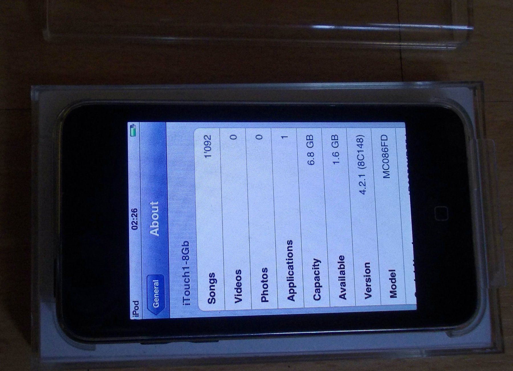 Apple Lettore multimediale portatile: iPod Touch 1st Gen 8Gb – Usato da Bussigny venduto da Cglloq