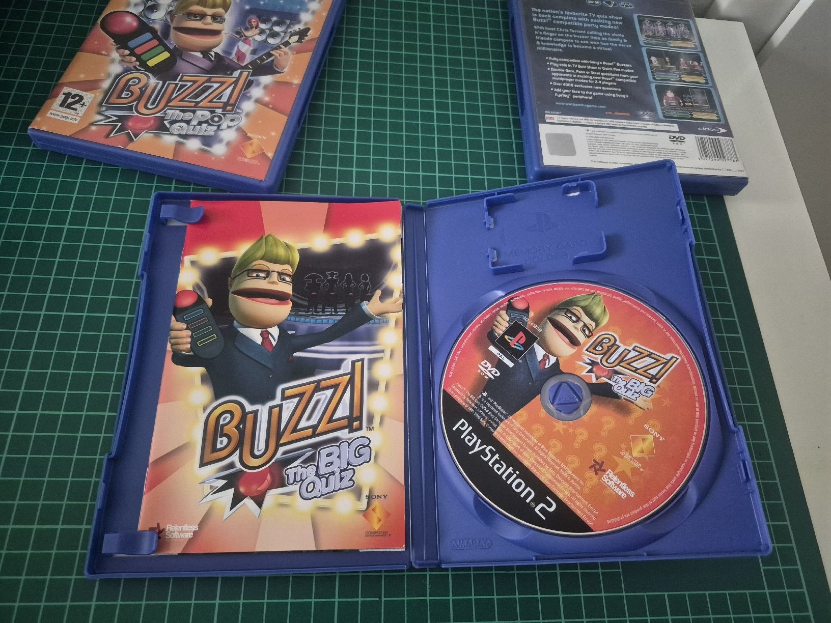 Sony Giochi: PS2 Buzz! Pop, Big Quiz & Millionaire - Bundle - Fun! – Usato da Meyrin venduto da Retro-GZ 2