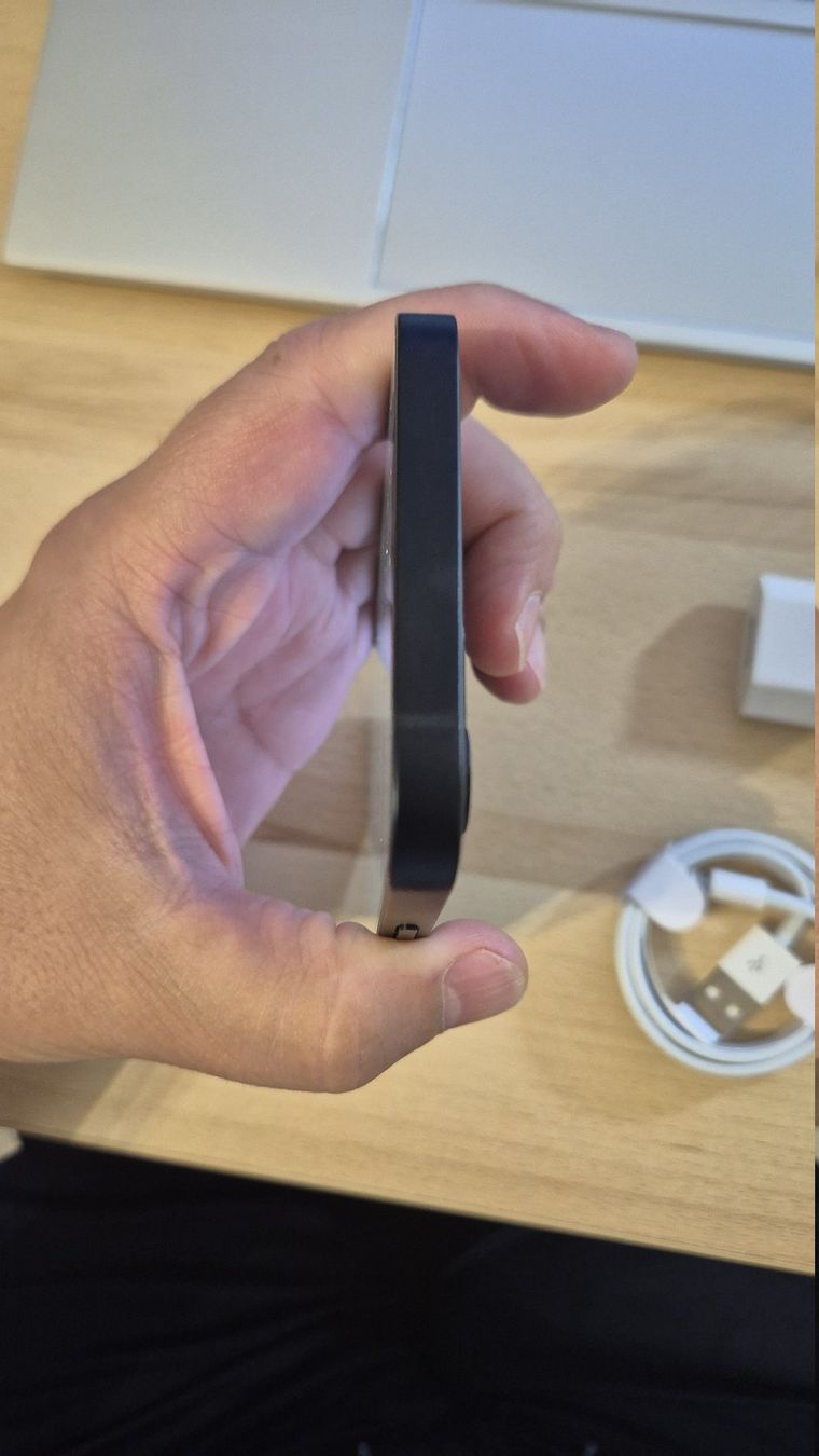 Apple Handys / Smartphones: iPhone 12 128GB Black 3032 – Gebraucht aus Münchenbuchsee von MV_Solutions 6