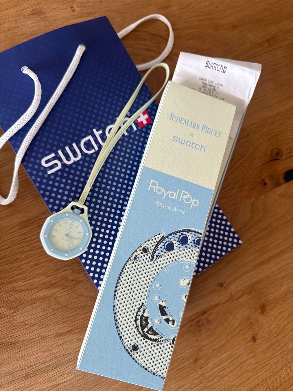Swatch Orologi: Swatch Royal Pop – Nuovo e nell'imballaggio originale da Luzern venduto da pekki55 2