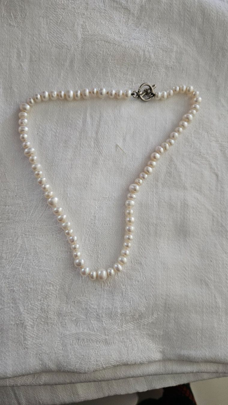Catenine: Collana di perle – Usato da Melano venduto da H-Sara