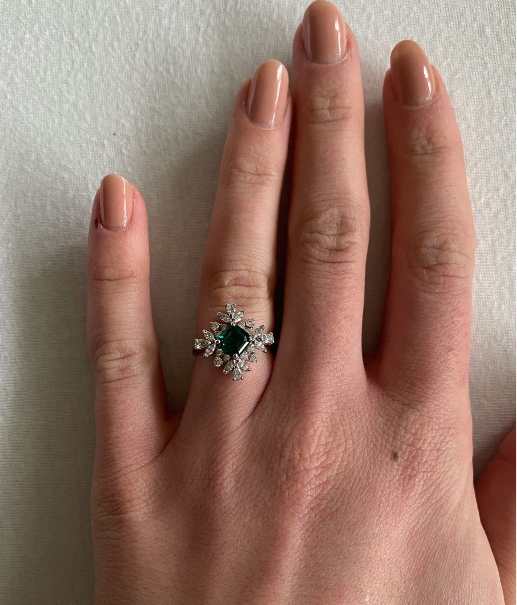Swarovski Anelli: Swarovski Ring mit grünem Stein – Nuovo (secondo la descrizione) da Weggis venduto da joe_f65l 1