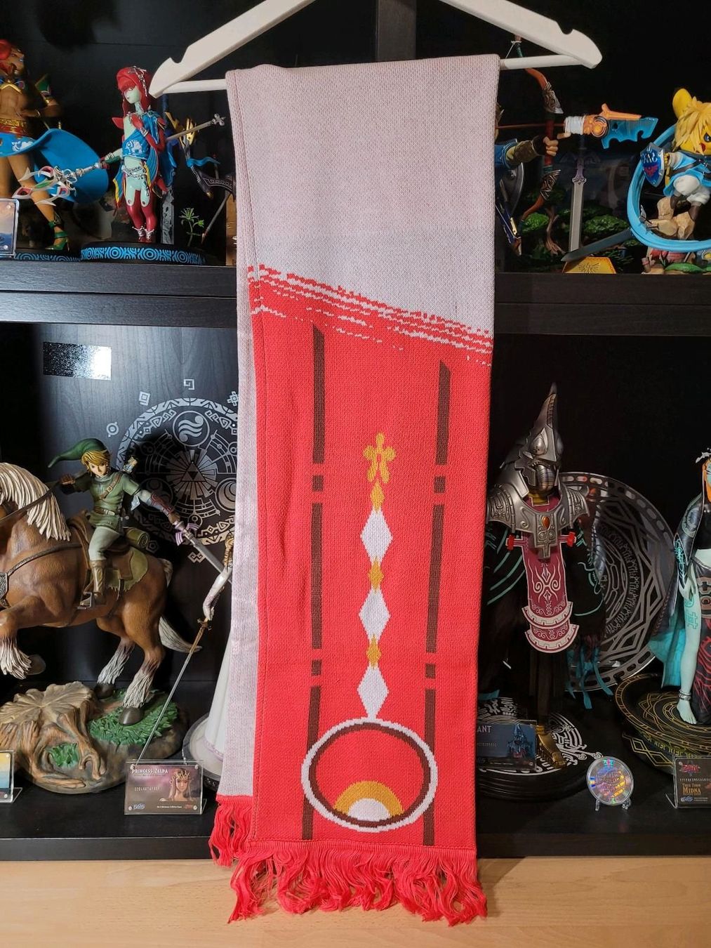 Foulard & Sciarpe: Genshin Impact Schal Yae Miko – Usato da Seuzach venduto da Xauberai