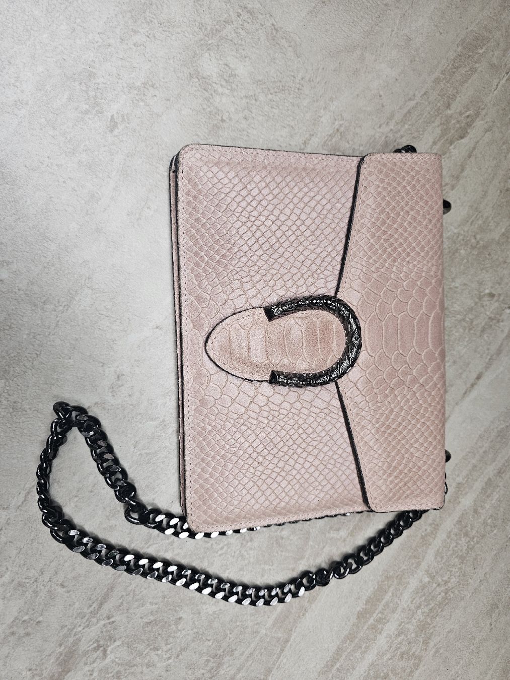 Borse da donna: Chice Puderrose Tasche in Schlangen-Optik  – Nuovo (secondo la descrizione) da Bern venduto da Oscarella