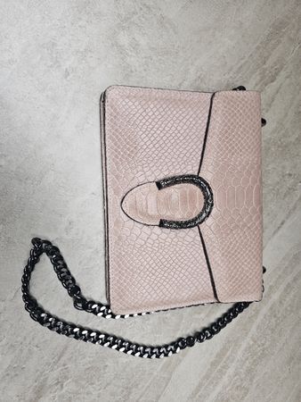 Chice Puderrose Tasche in Schlangen-Optik 