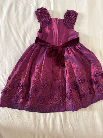 Mädchen Festliches Kleidchen Gr. 3T , 92-98 wie neu