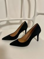 Elegant Calvin Klein Pumps Heels - T 37, Black Suede