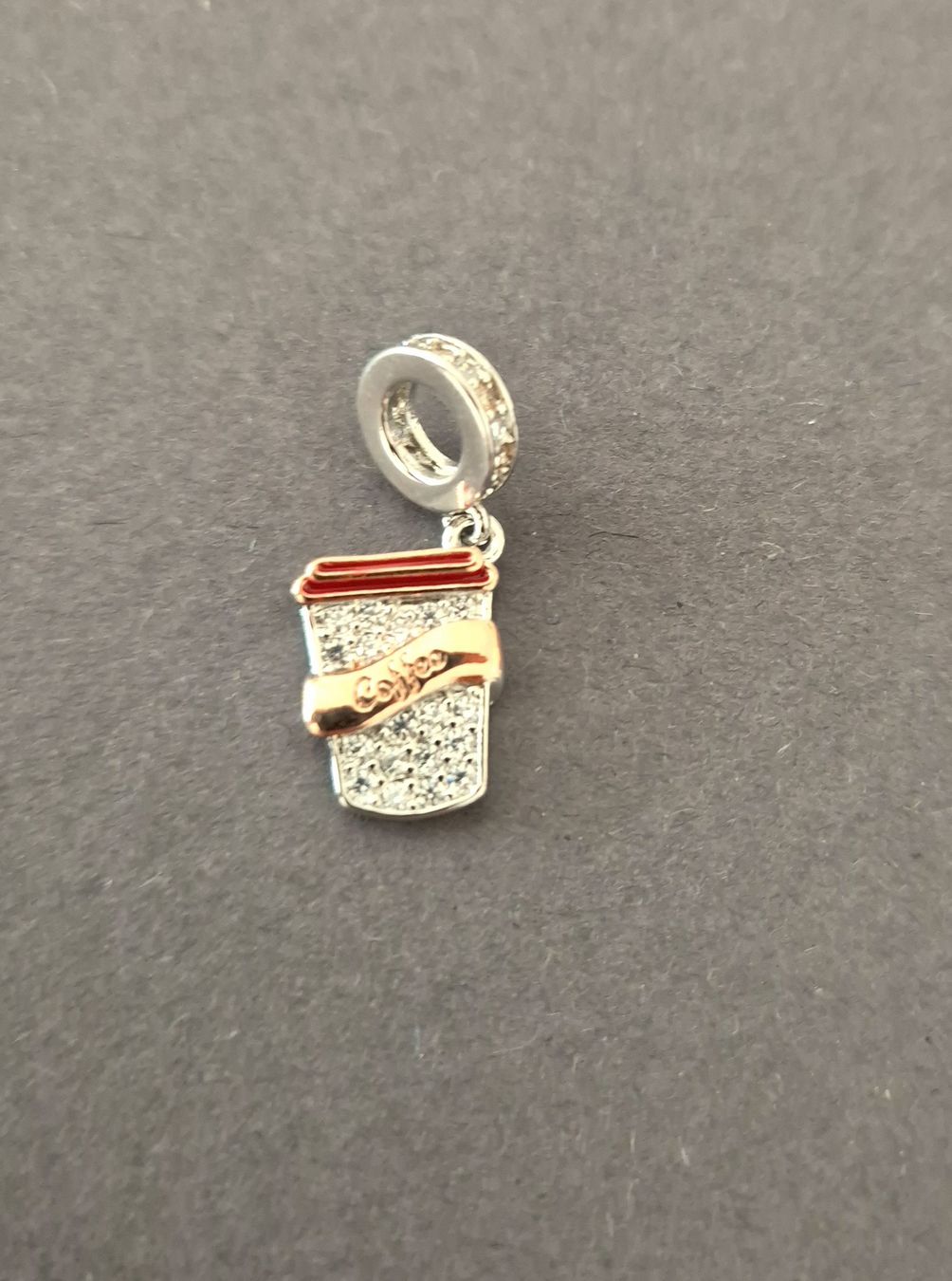 Ciondoli: Charm Kaffeebecher +Garantie – Nuovo (secondo la descrizione) da Rotkreuz venduto da Carbone_Bijou-Shop