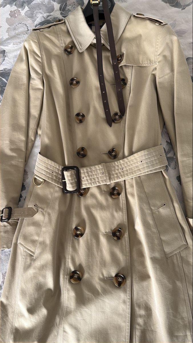 Burberry Cappotti: Burberry Trench Donna – Nuovo (secondo la descrizione) da zürich venduto da piffi01