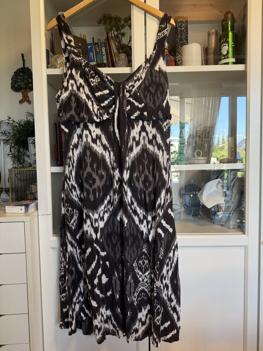 Robes: Sommerkleid Damen 44 Viscose Elastan – D'occasion à Oberwil BL par moneymaker1 1