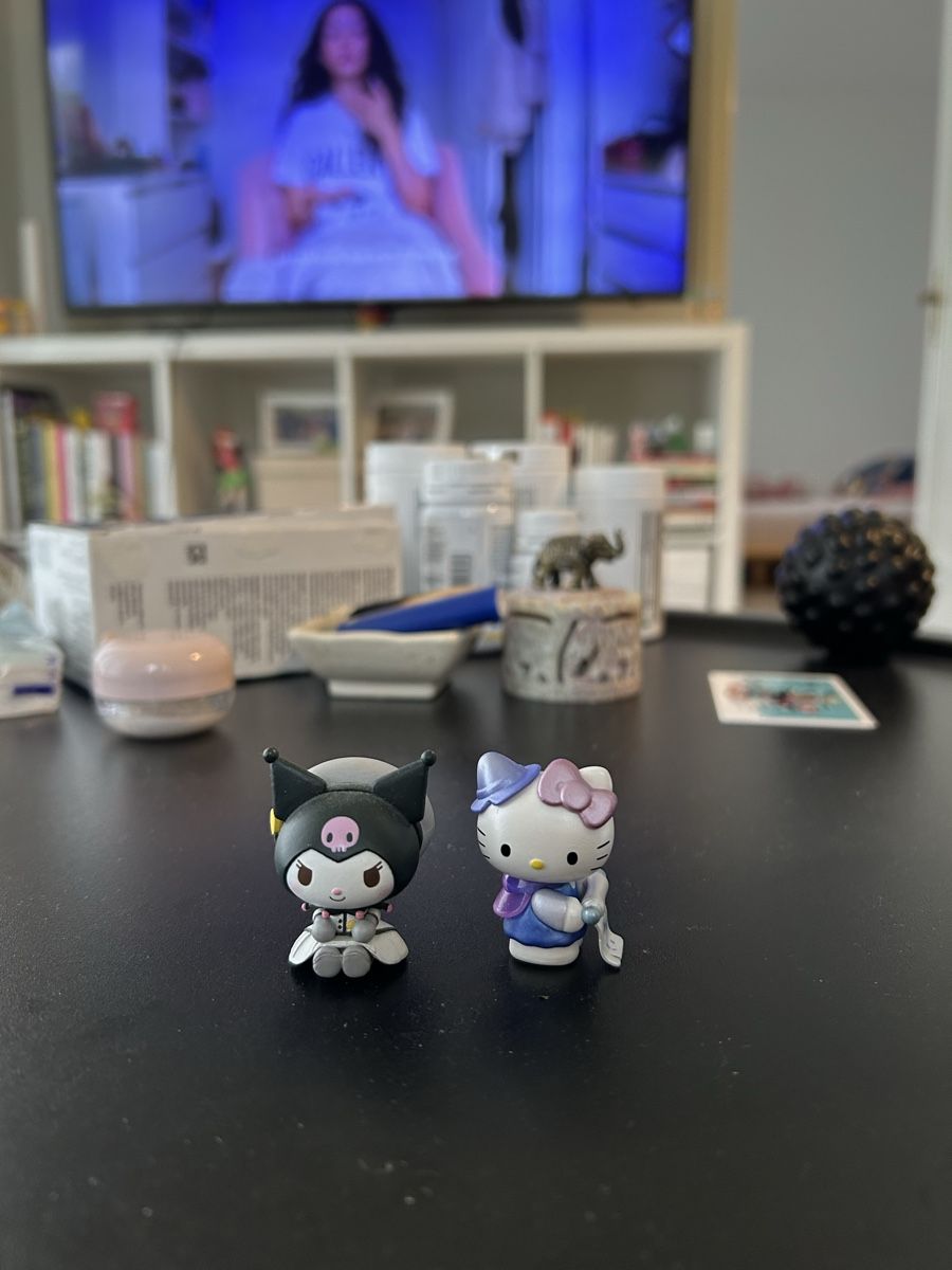 Hello Kitty Figuren: Hello Kitty und Kuromi Figur – Neu (gemäss Beschreibung) aus Zürich von ten_dhq7 2