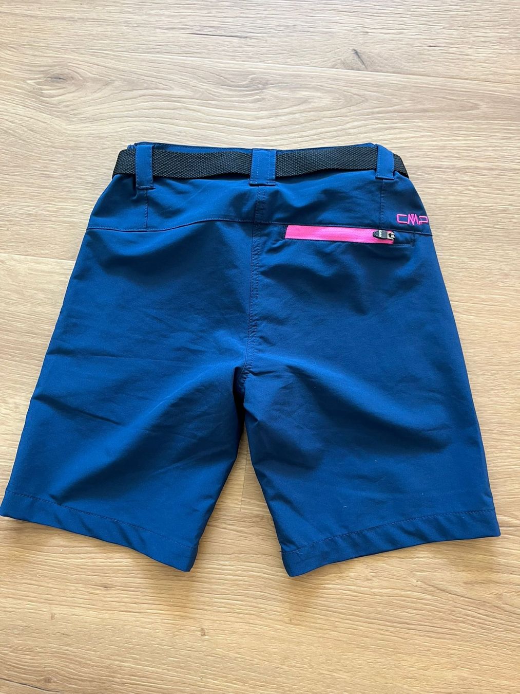 Pantaloni: Kurze Wanderhose für Mädchen – Usato da Würenlos venduto da Mat71 1