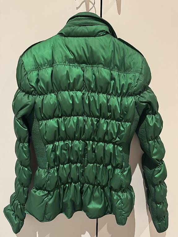 Burberry Giacche: Burberry Daunenjacke mit Gürtel – Nuovo (secondo la descrizione) da Untervaz venduto da jsj_gz2d 2