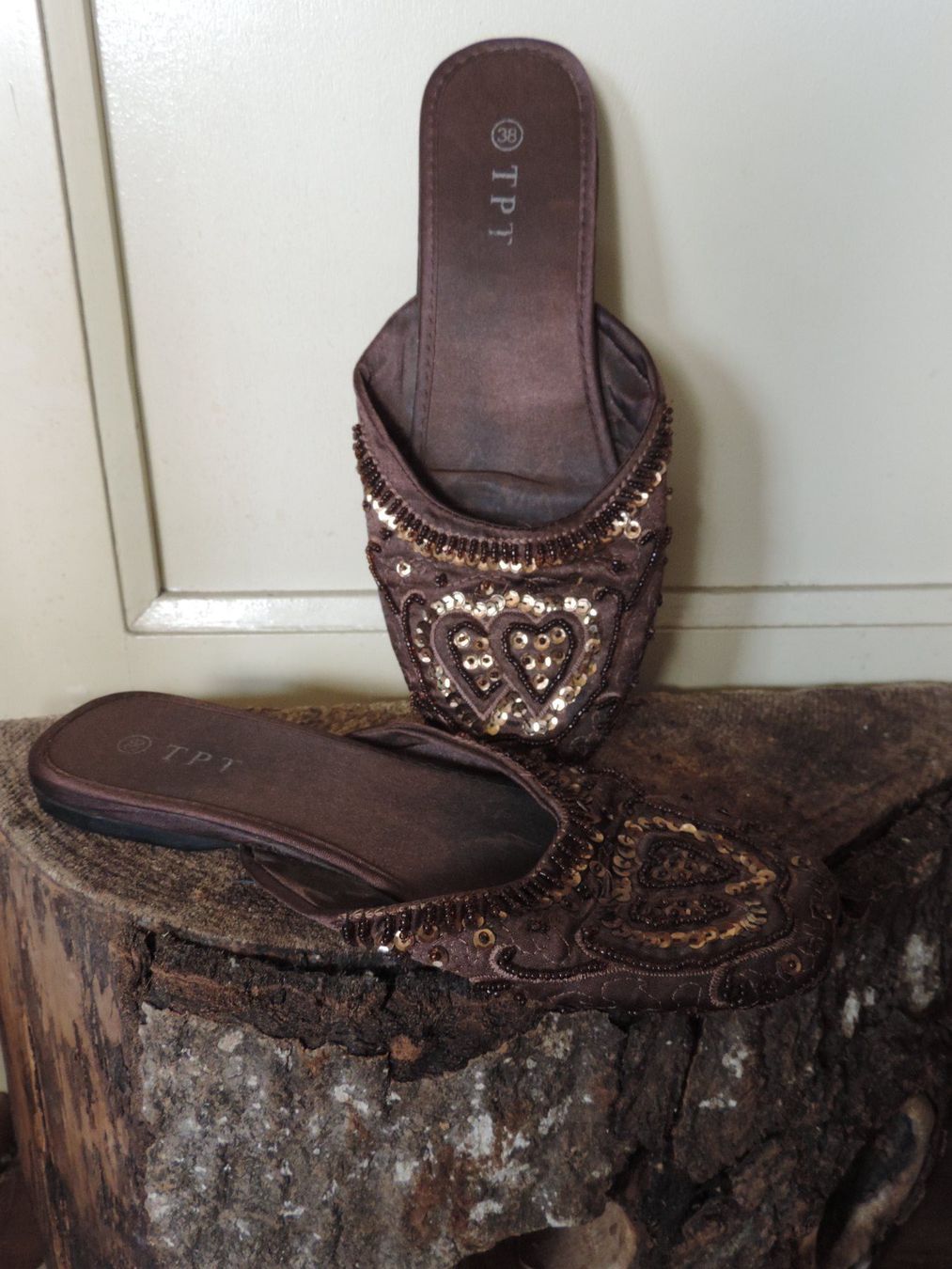 Chaussures femmes: mules babouche brune avec perle – D'occasion à Genève par Axelle333 3