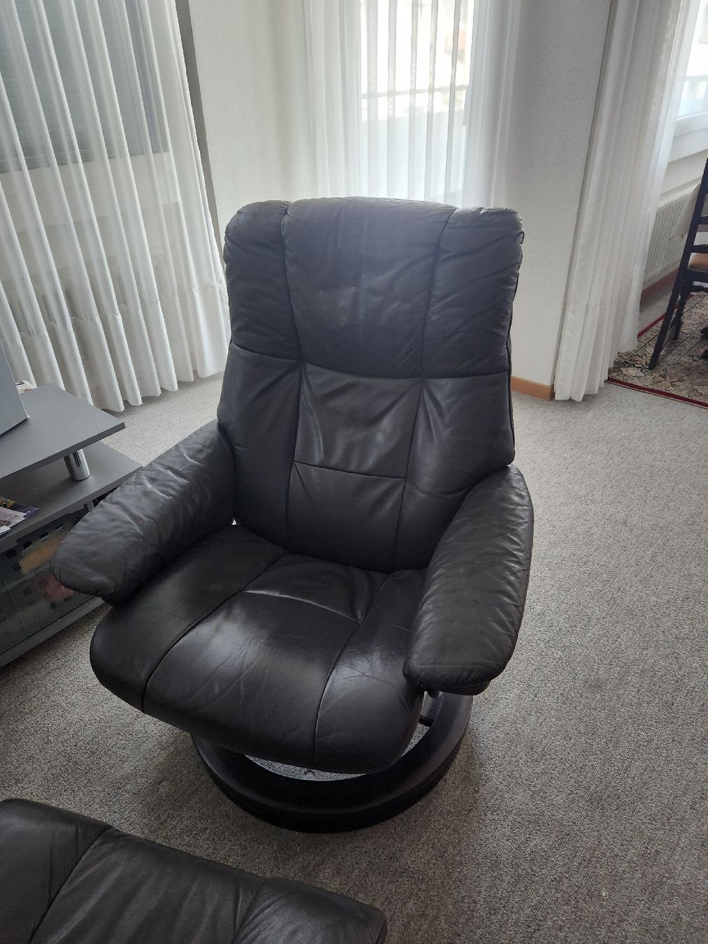 Stressless Poltrone: Stressless Sessel mit Hocker – Usato da Seewen SZ venduto da Gaho8471 2
