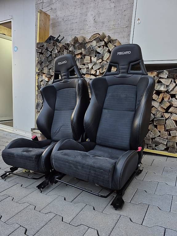 Toutes les pièces auto: Mitsubishi Evo 10 Recaro Sitze – D'occasion à Döttingen par alfisti124 1