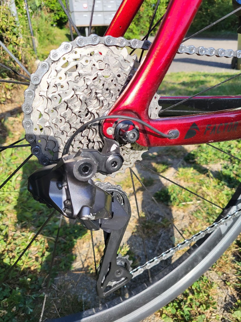 Factor Bikes Biciclette: Factor ONE 54 Ultegra Di2 12v Vision Trimax 35 – Usato da St-Sulpice VD venduto da sem_5c9g 1