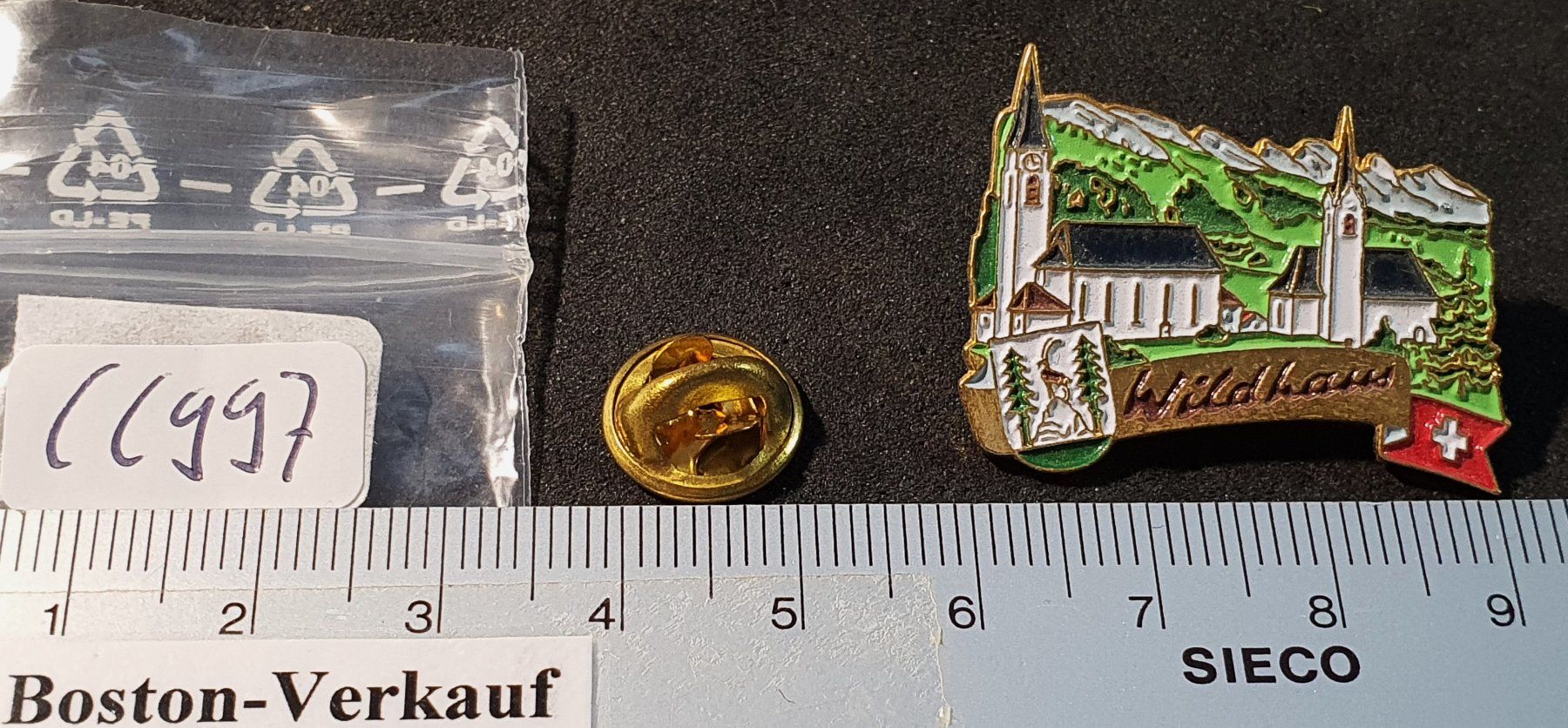 Plaquettes & Badges: CC997 - Pin Wildhaus - Kirche  Nr. 320 – D'occasion à Reinach BL par Boston-Verkauf 2