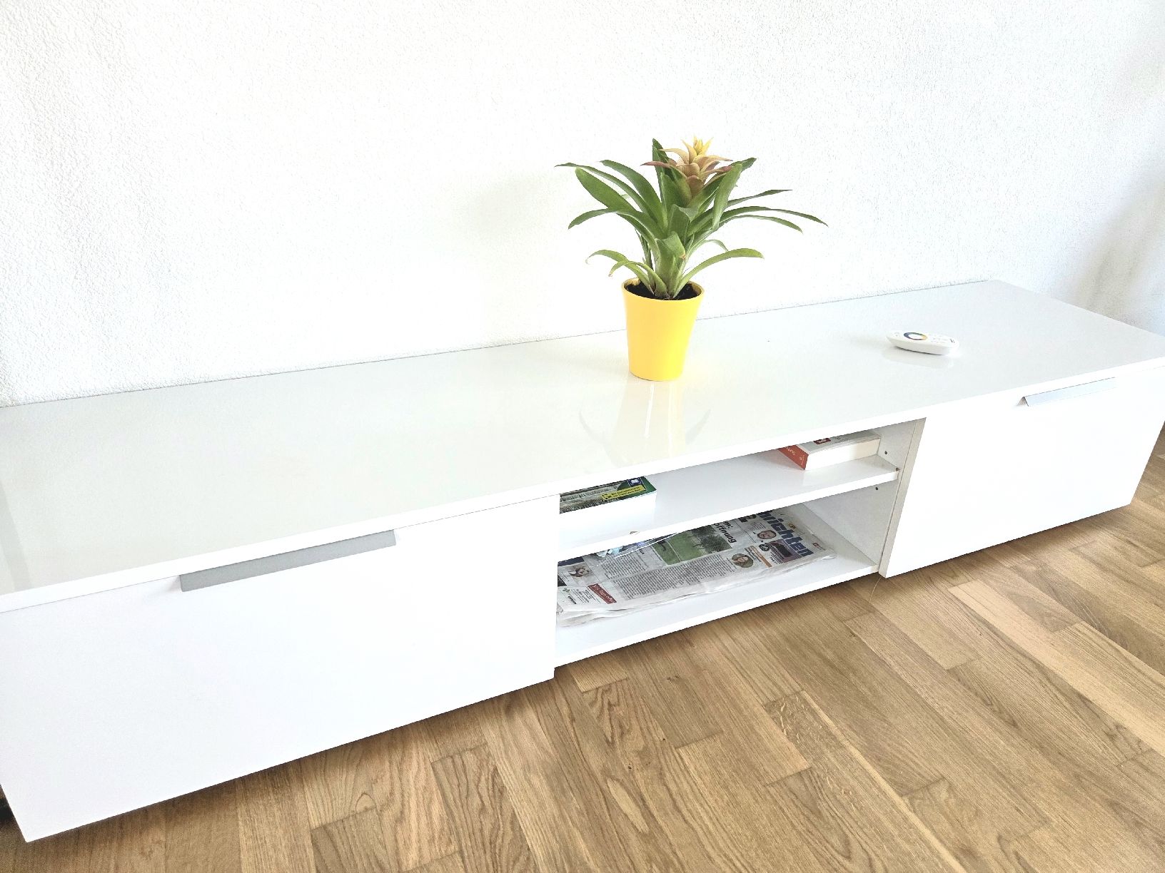 TV Möbel: Lowboard – Gebraucht aus Flawil von zah_9tks