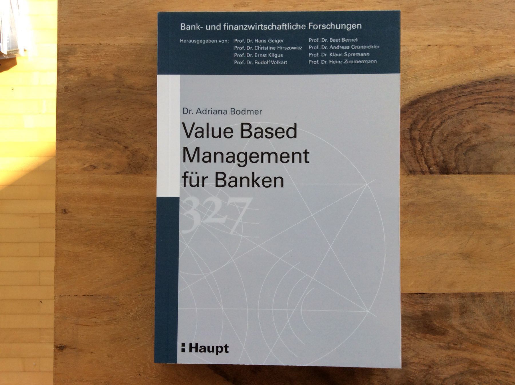 Libri: Value Based Management für Banken – Usato da Horgen venduto da flyingpenguin2000