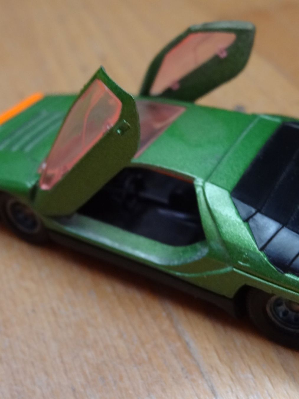 Alfa Romeo Modellini d'auto: Alfa Bertone Carabo 1/43 top Zustand für jeden Fan ein MUSS – Nuovo (secondo la descrizione) da Lausen venduto da somtech 3