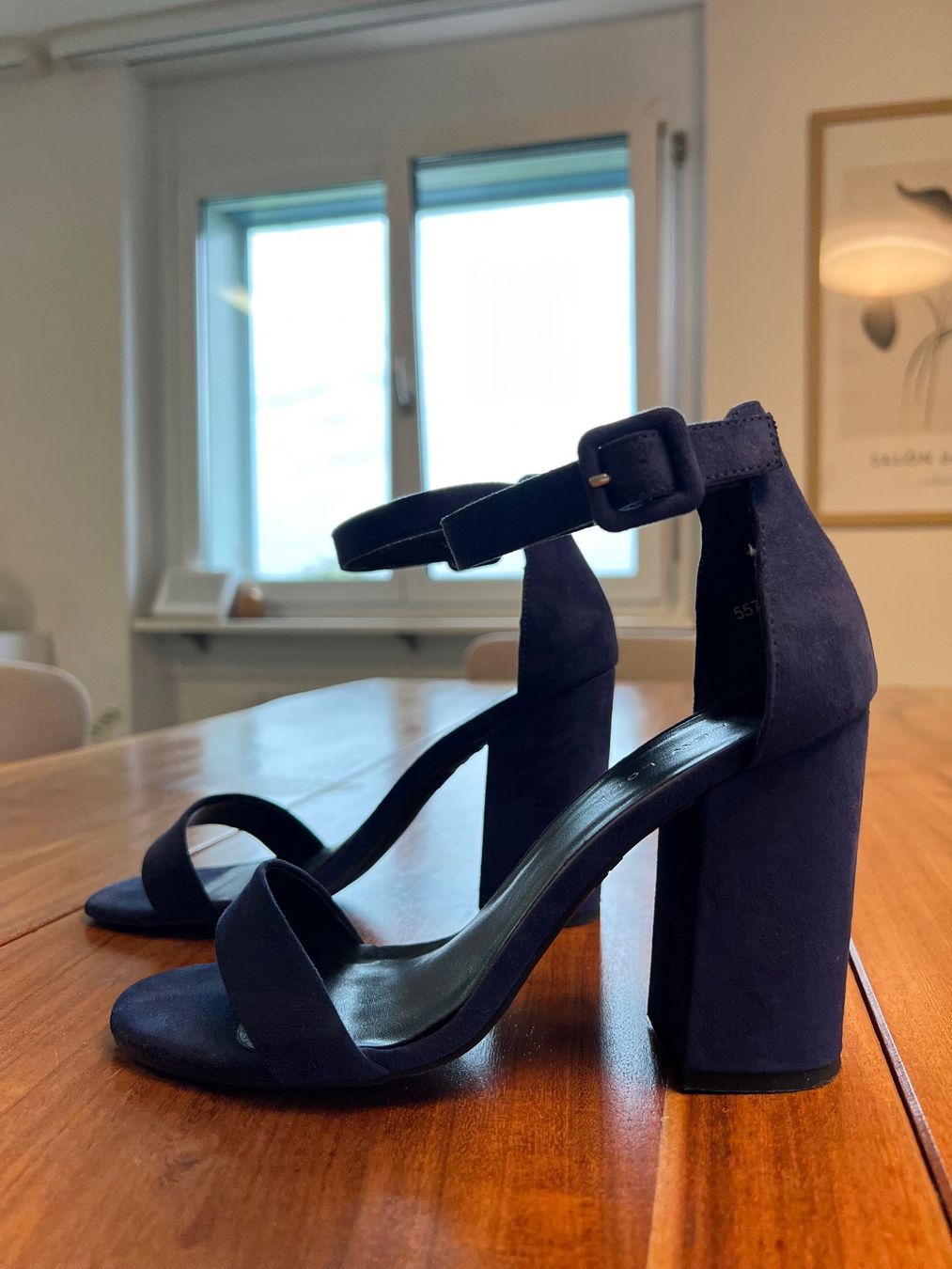 New Look Scarpe da donna: NEW LOOK Sandalette / High Heels dunkelblau – Usato da Bassersdorf venduto da m.vontobel 2