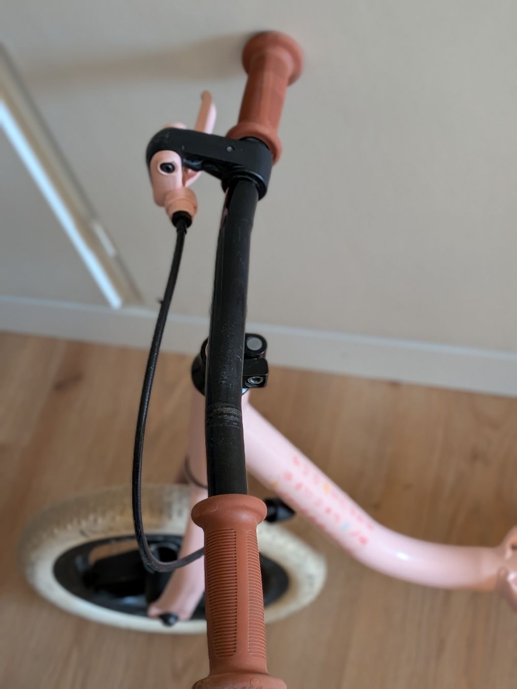 Decathlon Veicoli per bambini: Laufrad Runride 500 – Usato da Zofingen venduto da Droni_A 3