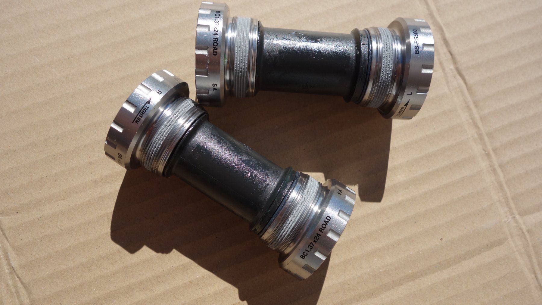 Ersatzteile: Shimano Innenlager Bottom Bracket Hollowtech - VERSAND – Neu und originalverpackt aus Innerferrera von tic_p7qd 5